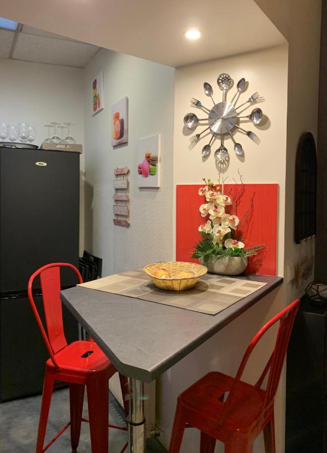 Appart Cosy Hypercentre Blois 5Mn Chateau Parking Voiture Velos المظهر الخارجي الصورة